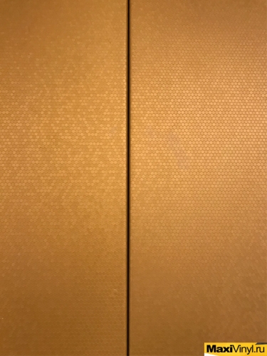 Оклейка лифтов пленкой золотые соты
